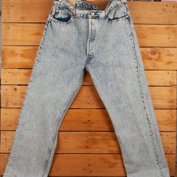 Vintage 80s Deadstock Levi's 501 Light Wash Button Fly Jeans- 40 x 31, USA Made - Picture 1 of 16